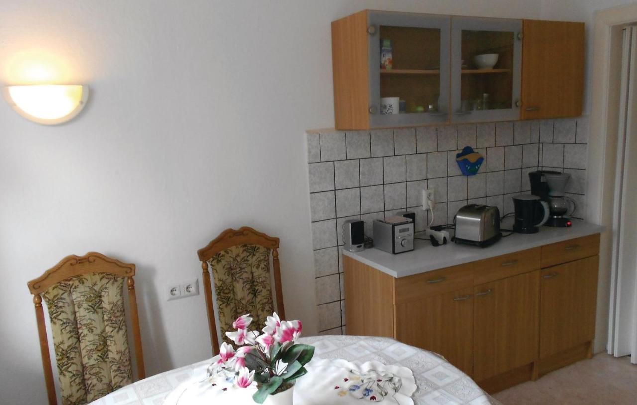 Lovely Apartment In Waren-Mueritz With Kitchen Waren (Mueritz) Exterior foto